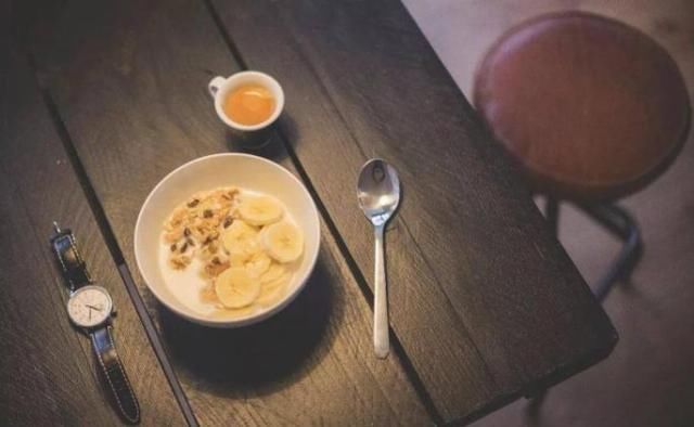 红枣|常吃这10种水果,一觉睡到天亮不失眠,省下无数补品钱