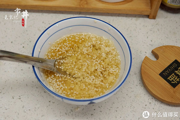 爽脆|日常三餐 篇五十二：入秋了，吃茼蒿正是好时候，教你简单做法，爽脆清香家人都爱吃