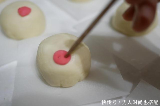 冷冻|自从学会做奶黄包,连吃一周还不够,家人都喜欢,一袋面粉见底了