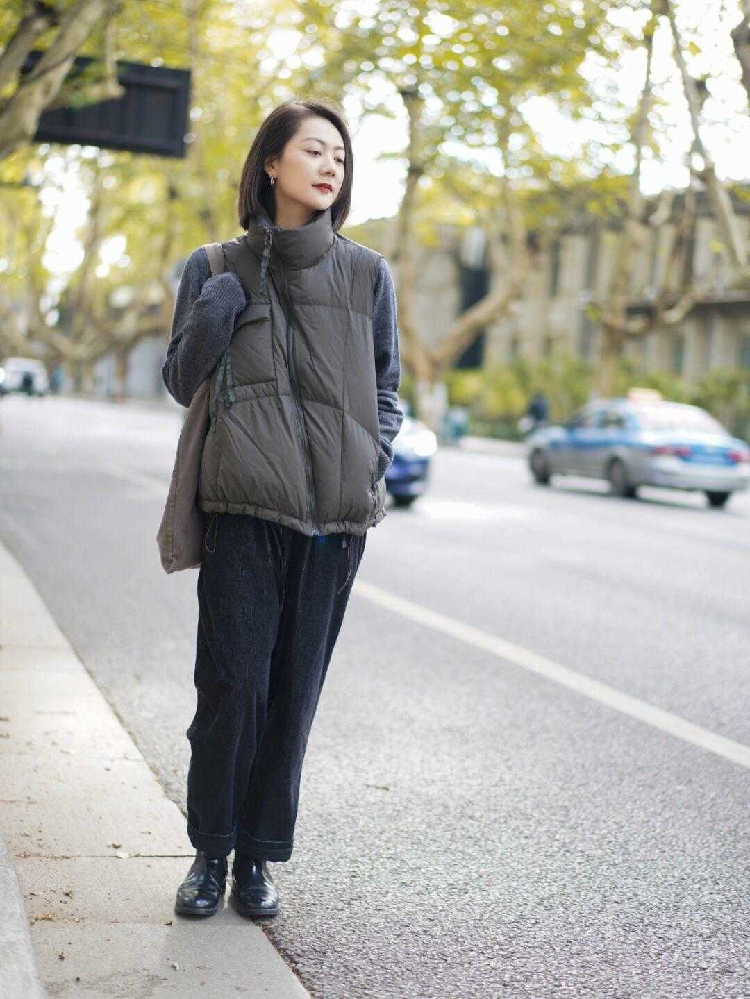 卫衣 收起你的呢大衣吧!秋冬“羽绒马甲”火了,保暖时髦还很酷!