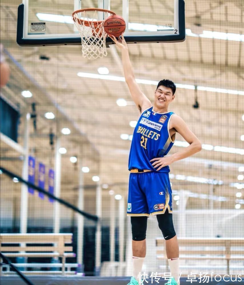 cbNBA的冷板凳和NBL的明星,周琦不要被追随者冲昏头脑!