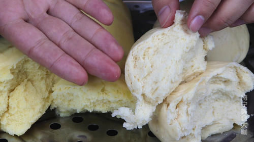 保存馒头别再放冰箱冷藏了,教你一招,放上3个月都依然宣软蓬松