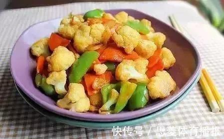 冬菇|美食推荐:生炖猪蹄,麻辣子鸡,三色蚝油花菜,香菇卤肉面