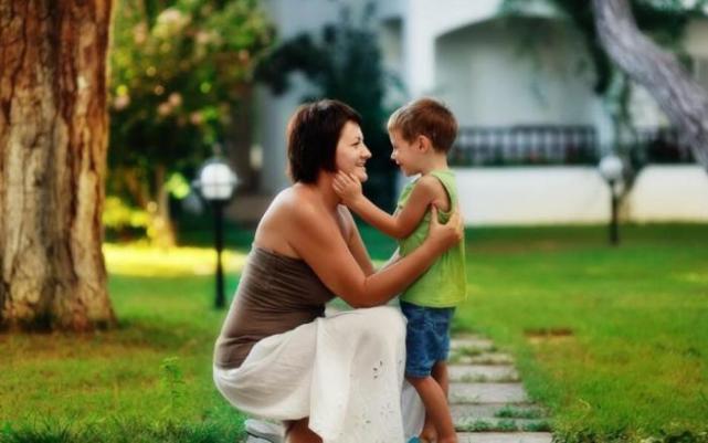 现实|没有女儿的父母,晚年是什么处境网友的回答很现实!