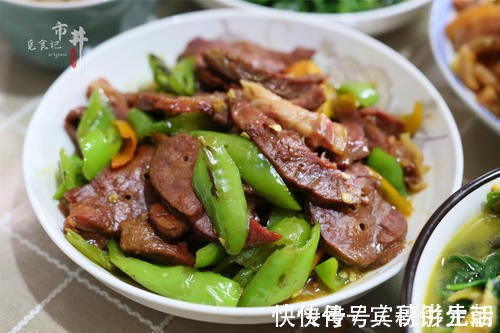 一日三餐|一家6口的“实惠”午餐，菜不精致但下饭，网友：正经过日子的人家