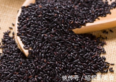 常吃|冬季常吃黑米粥的人,身体不会差,但要注意2大禁忌,你需要了解