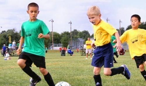 长高|要孩子长大个,4个影响因素很重要,孩子常吃这些食物有助于长高