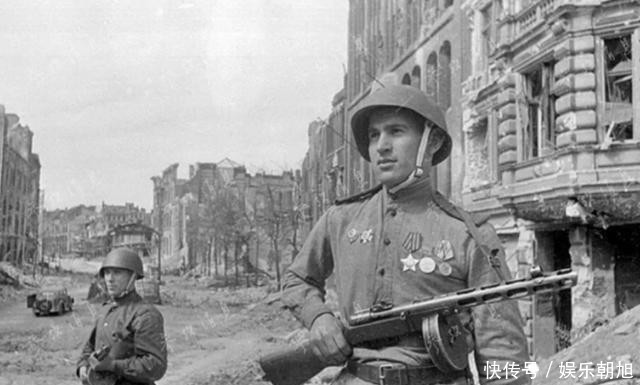 不用|二战日军为何宁愿拼刺刀也不用冲锋枪？用冲锋枪，日本人死得更快