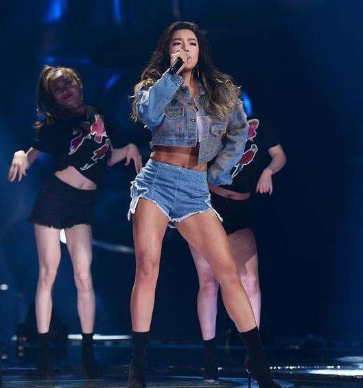 江映蓉|明明同是超女出身，亚军、季军都当导师了，而冠军还在当是选手