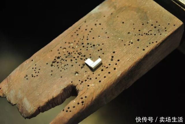 这件暗藏机关的项链，又变手链的可拆搭扣