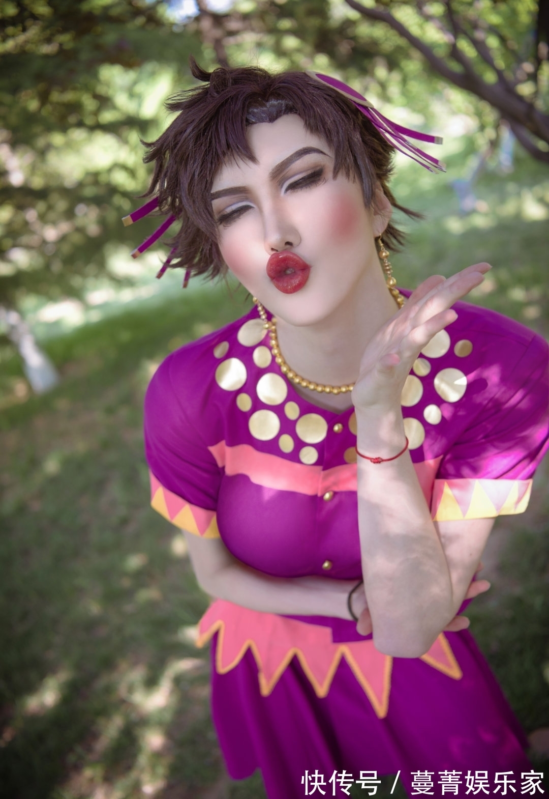 cos|JOJO“龙舌兰姑娘”登场,大佬cos最高境界,已经分辨不出性别了