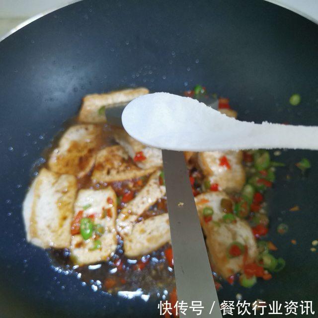 下饭|水煮豆腐，简单美味，超级下饭