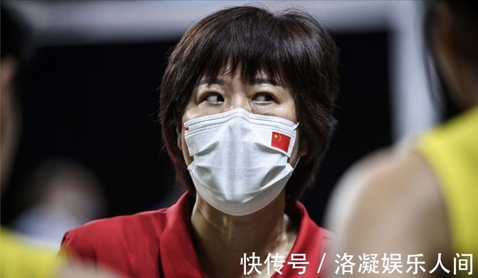 吉马良斯|巴西女排输急眼了?戴口罩挑衅+疑似喷脏话,郎平回应大快人心