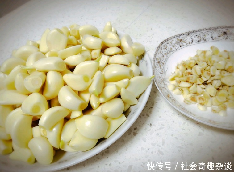 紫皮蒜|腌腊八蒜,别直接加醋泡!牢记4点,1天变绿,酸香脆爽,超简单