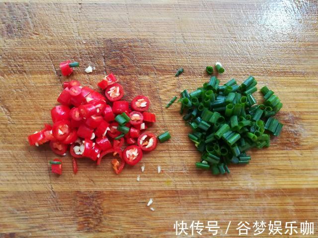 芋头|冬天最该吃这菜,简单一蒸,出锅香到流口水,朋友:看着就馋