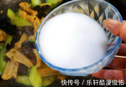解暑|炎炎夏季,把这3样素菜一起炒,营养清淡,常吃解暑润燥又开胃!