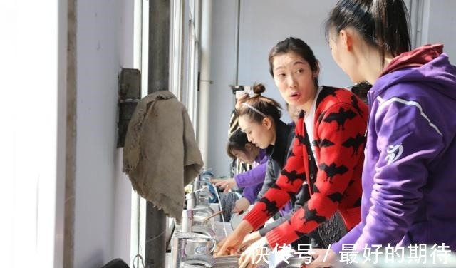 中国女排|河南姑娘朱婷为何惹人爱朱婷回家最全细节在这里……