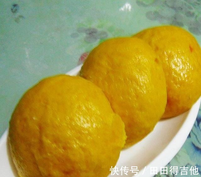 馒头|南瓜馒头,口感暄软,色泽也很好看!