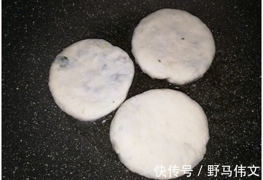馅儿饼|做馅儿饼我这样和面,松软好消化,凉了也不硬,做法还特别简单