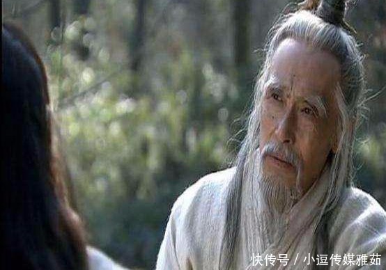诸葛亮|诸葛亮为什么一直拿着一把扇子?原来扇子中暗藏玄机,有特殊含义
