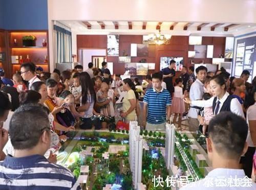 小城市|2020年明明房产过剩,为何房价还在“硬撑”开发商说了大实话