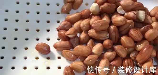 南瓜皮|秋季进补,用1块南瓜加1把花生,这样做,比燕窝还滋补,越吃越香