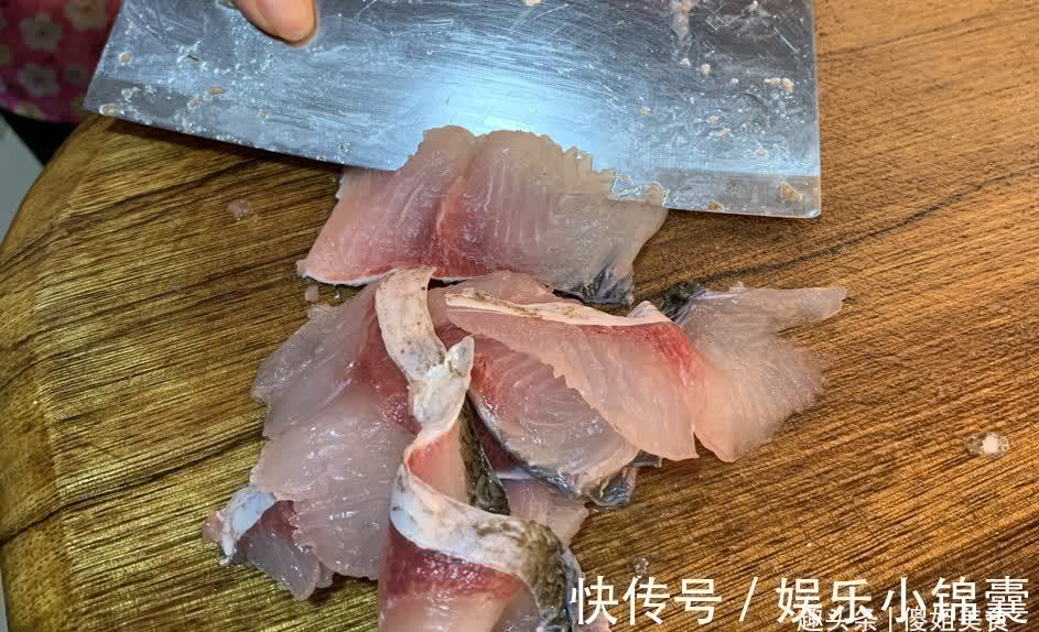 猪大肠|秋天,别忘了吃此鱼,肉多刺少,营养全面,才8元1斤,别不懂吃!