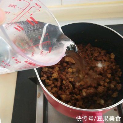 猪肉馅|#助力高考营养餐#台式炸酱面你这么做，保证最正宗