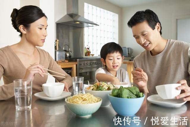 情商|孩子情商高不高,从饭桌上这三点就能看出来,你家孩子属于哪种