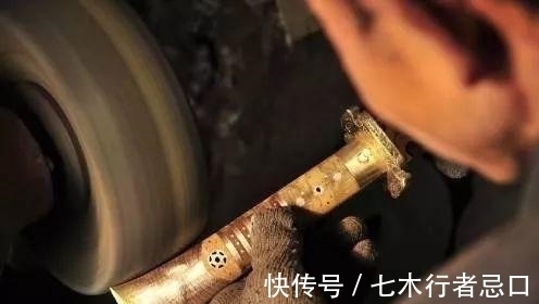 刀刃@一个民族的骄傲:经过千锤百炼锻造出来的保安腰刀