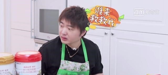  做客|有毒，近来杨迪家做客，可怜无助，一脸尴尬