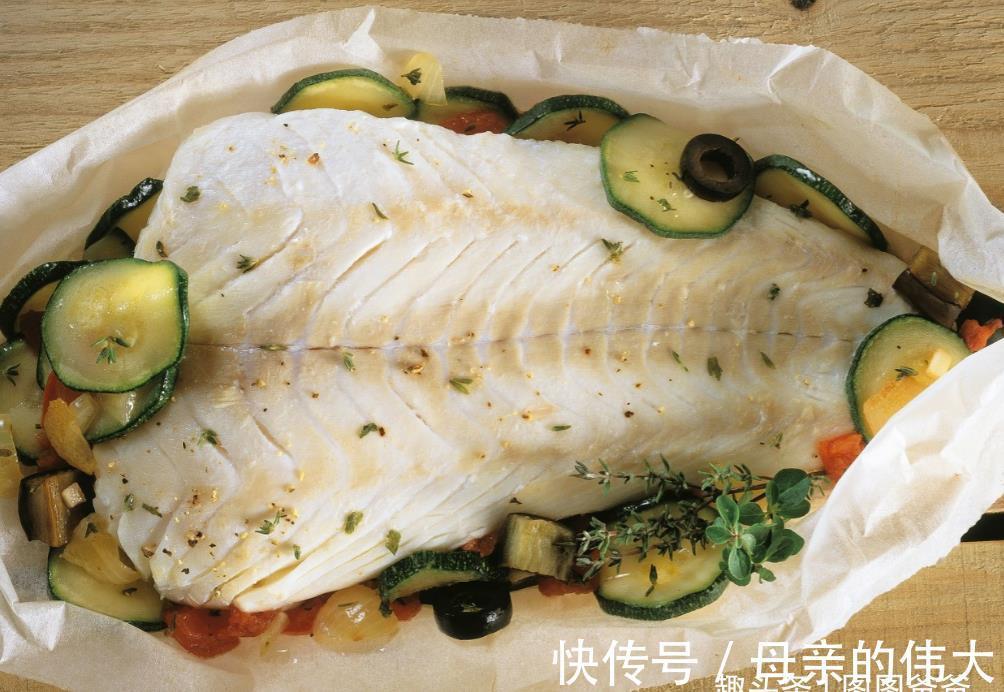 鱼肉|6岁前是脑发育黄金期，常给孩子吃这5种食物，或有助孩子提升脑力