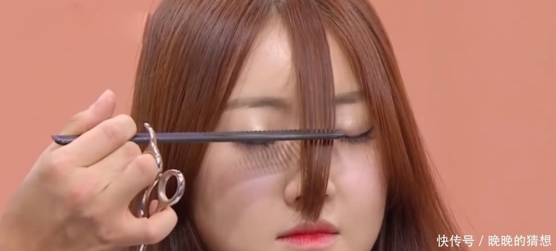 怪不得那么多女人要刘海,原来可以这么好看,堪比整容!