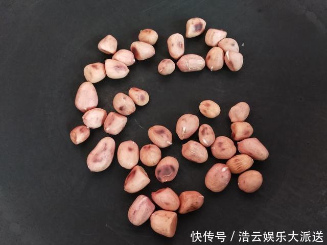 女人的''补血''早餐,每天吃一碗,比玻尿酸还好用,40岁照样少女脸