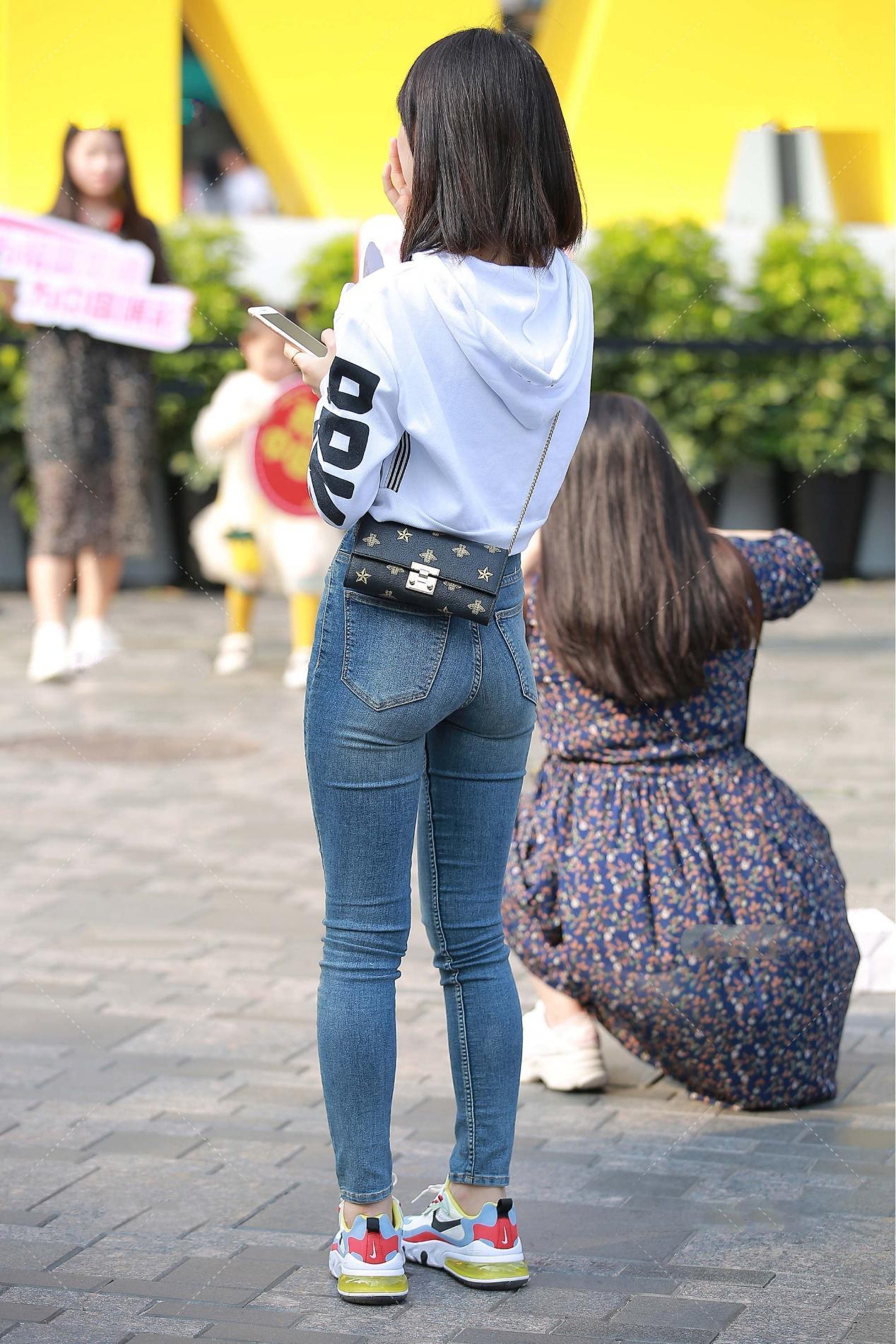 靓丽|经典黑白撞色卫衣, 穿出你的青春靓丽, 落落大方