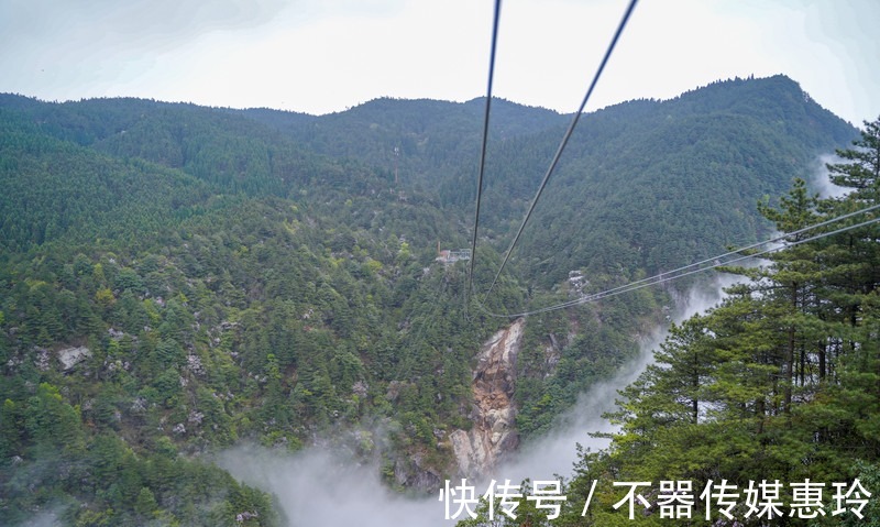 人约黄昏后|江西有这样一座仙山，充满诗情画意，高山小火车不可错过!