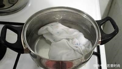 毛巾用久了发黄,20年的老保姆教的法子,随便一搓就洁净如新