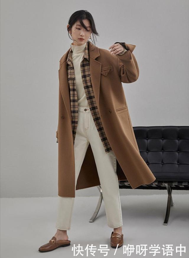 初冬不要随便穿大衣,今年流行“大衣+高领”,好温暖时髦!