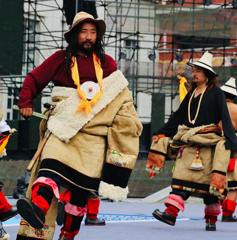 博览会|青海20支服装队伍亮相藏族服饰展演