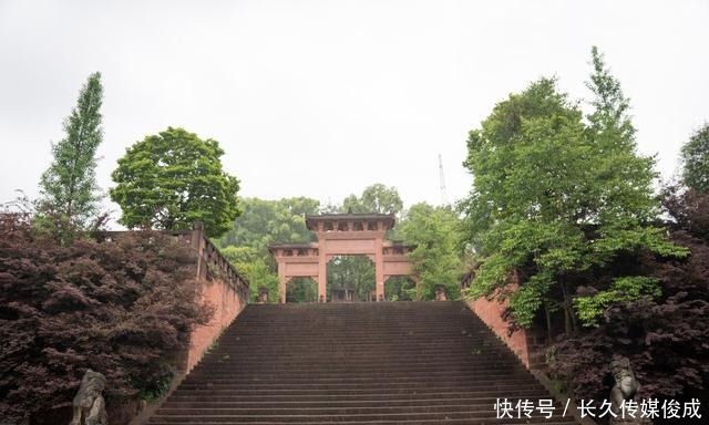 白水河|法王寺，泸州特别安静的寺庙，景色太棒了