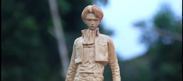 up主|废弃轮胎有何用?up主爆肝30天,用其制作进击的巨人-艾伦耶格尔