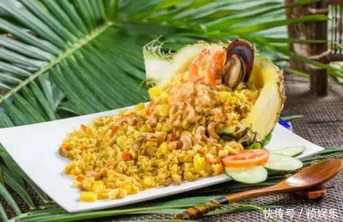  海鲜菠萝炒饭，一道海鲜水果与主食的完美搭配，关键是鲜香美味
