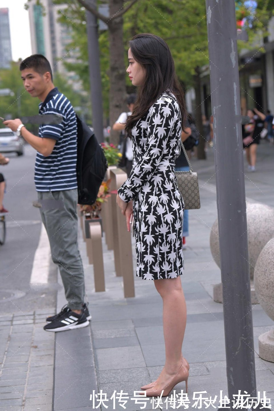 包包|法式收腰连衣裙,浪漫优雅,满满通勤风,太适合职场女士了