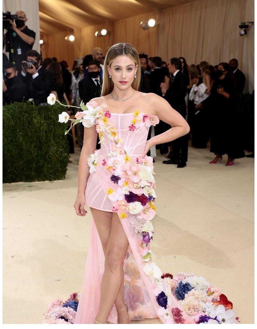 美女图——丽丽·莱因哈特