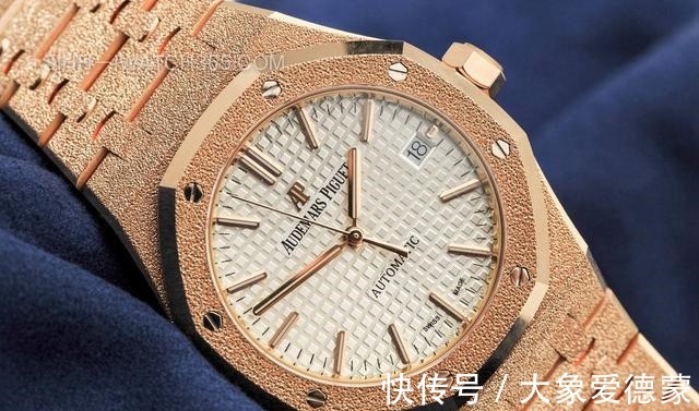 牛仔裤","m":"73ccc5d6d4cf97fd3b31486bde4043bc76f0fd2c","nlabel":"stat_3048107060:zm.news.so.com:5pyA576O5aWz5Lq65b+D,pageType_zmt,glevel_3","ntag":"tfashion;sfashion_时尚;kfashion_1:时尚;kfashion_1:牛仔裤;call_P:全类:时尚