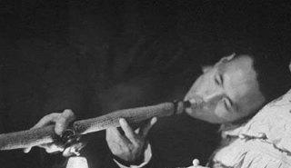 女子|13张老照片再现吸食鸦片的清朝百姓男子骨瘦如柴,女子媚态毕露