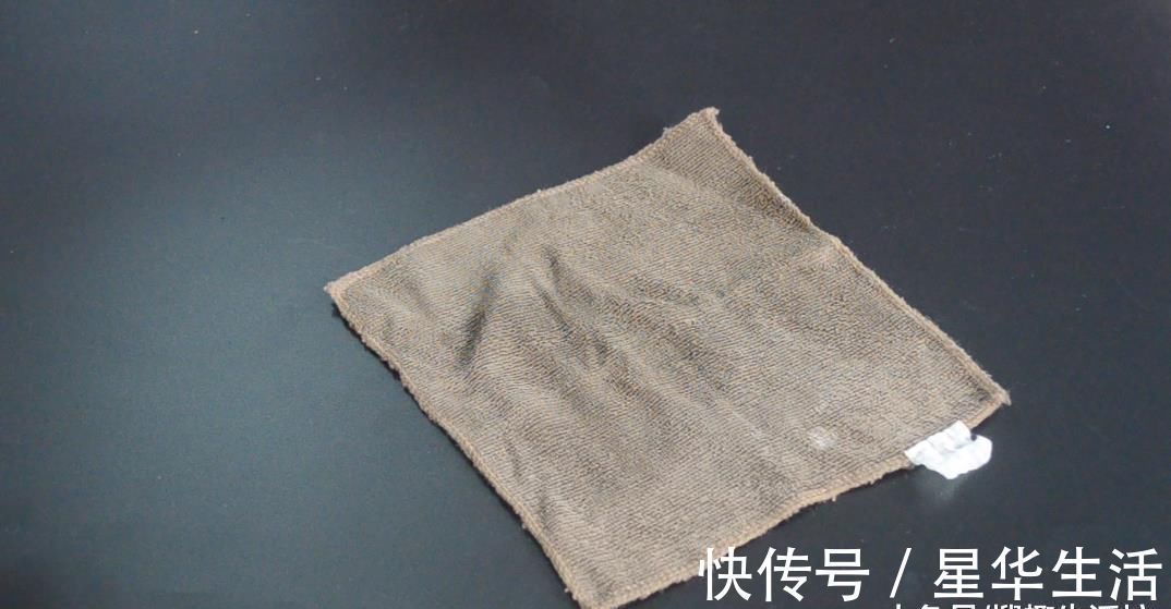 把毛巾塞进矿泉水瓶, 解决了一大堆人出游遇到的难题, 赶紧试一试