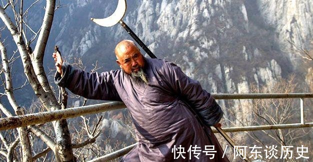 乾隆|千古绝对! 上联 “本日飞机飞日本”, 下联真是太经典了！