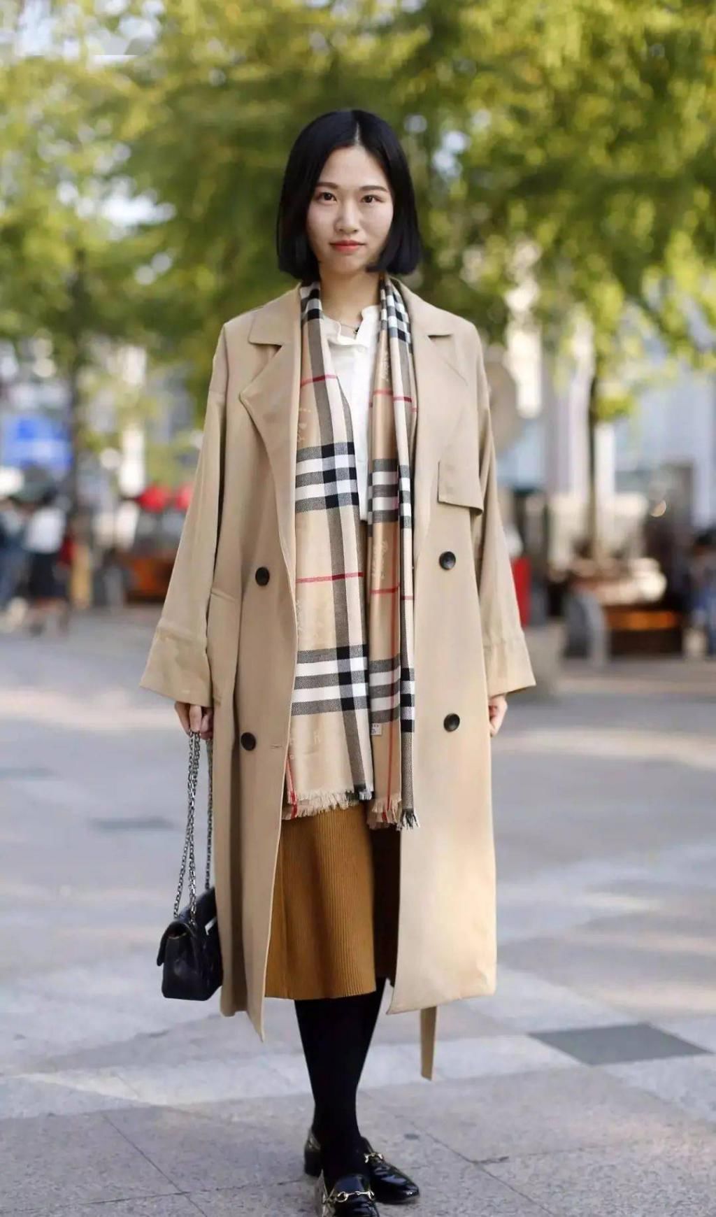  围巾|大衣+围巾，厚毛衣+围巾=入冬“王炸cp!”