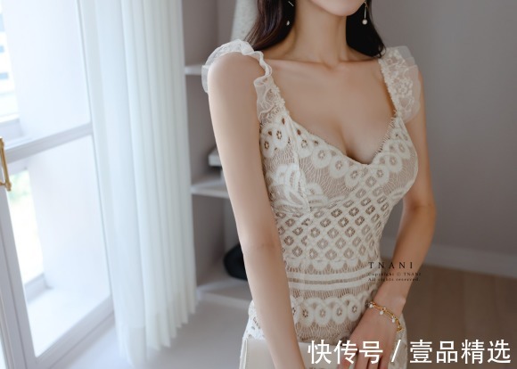孙允珠|女神孙允珠高清时尚搭配:东方幽杏象牙复古雕花包臀裙